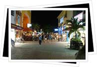 Playa de Carmen night street